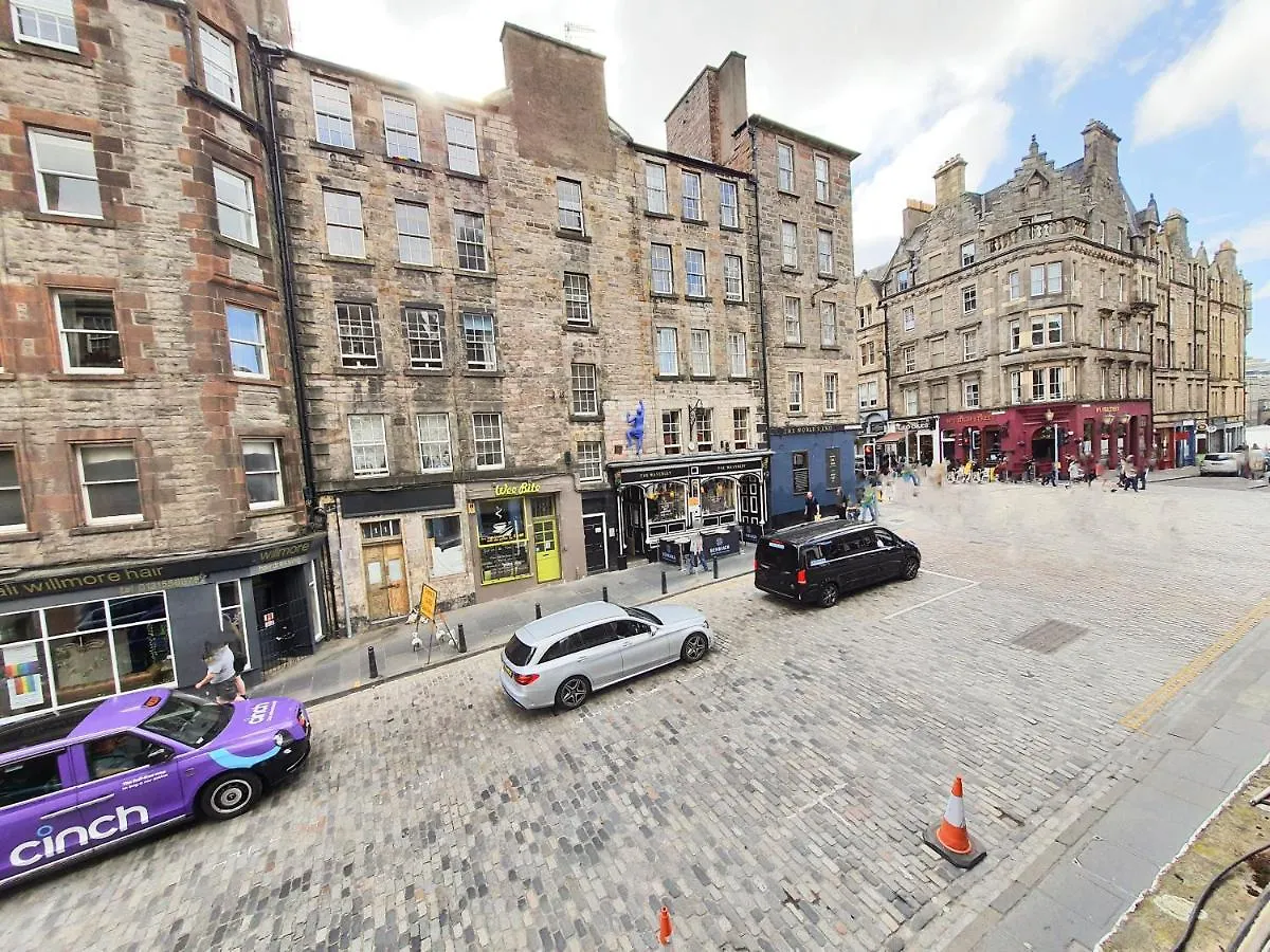 Edinburgh Charming Old Town Apartment