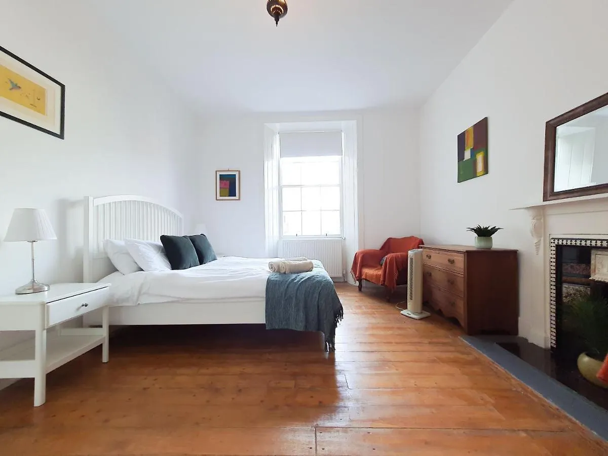 Edinburgh Charming Old Town Apartment United Kingdom