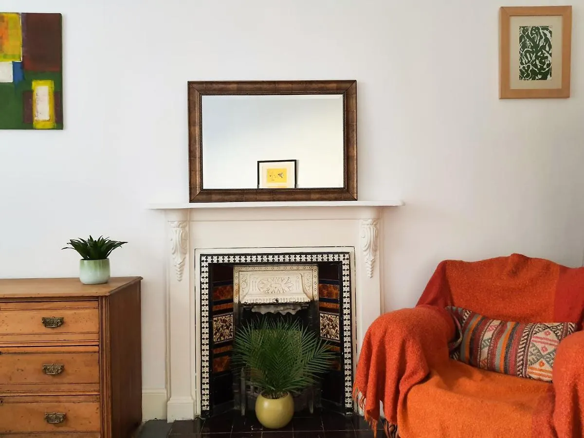 Edinburgh Charming Old Town Apartment